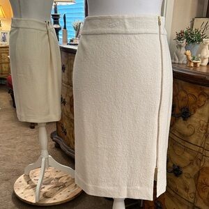 Banana Republic Off-White Textured Pencil Skirt with Side Zip